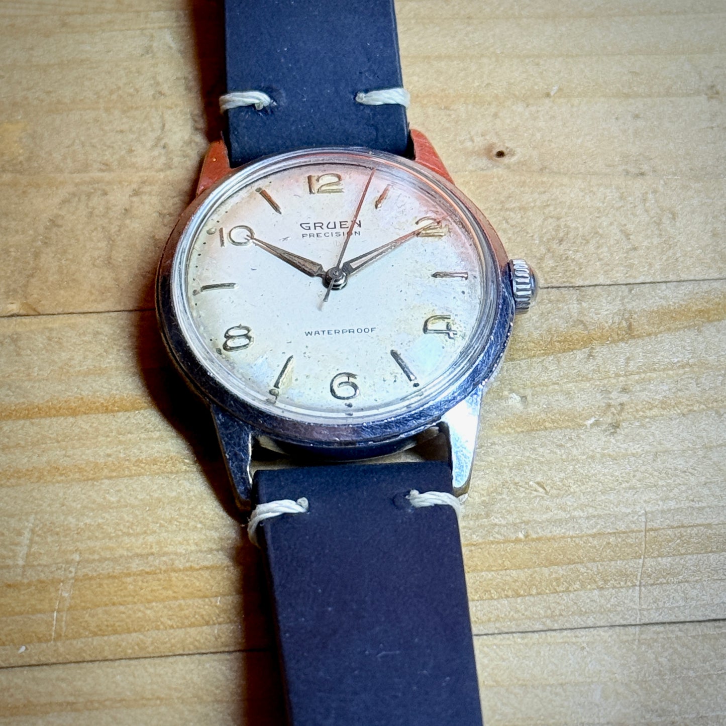 Gruen Mens Vintage Dress Watch Swiss Made 17 Jewel Mechanical Movement BLk Leath