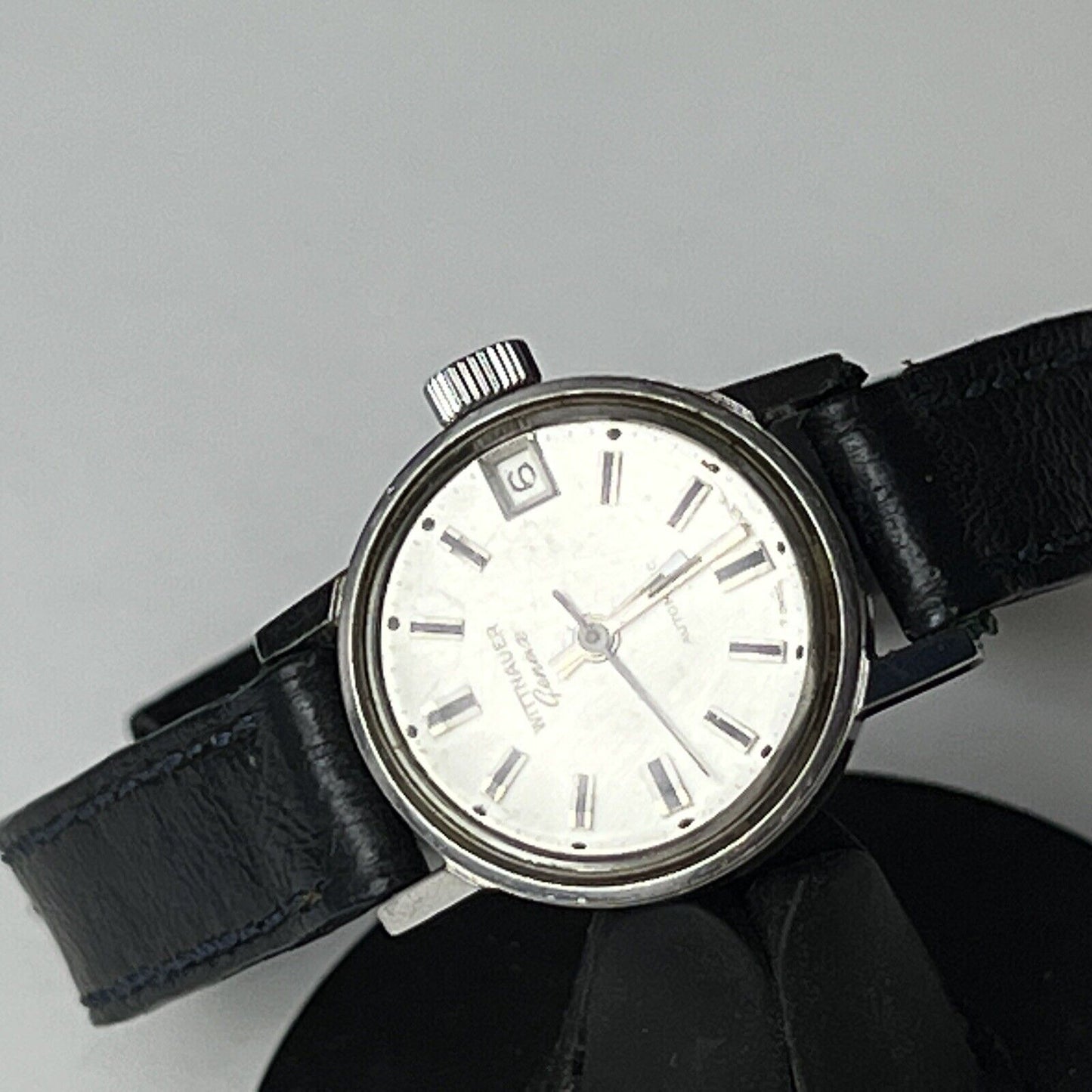 Wittnauer Automatic Date Watch Swiss Made Fully Functional Running Vintage Women