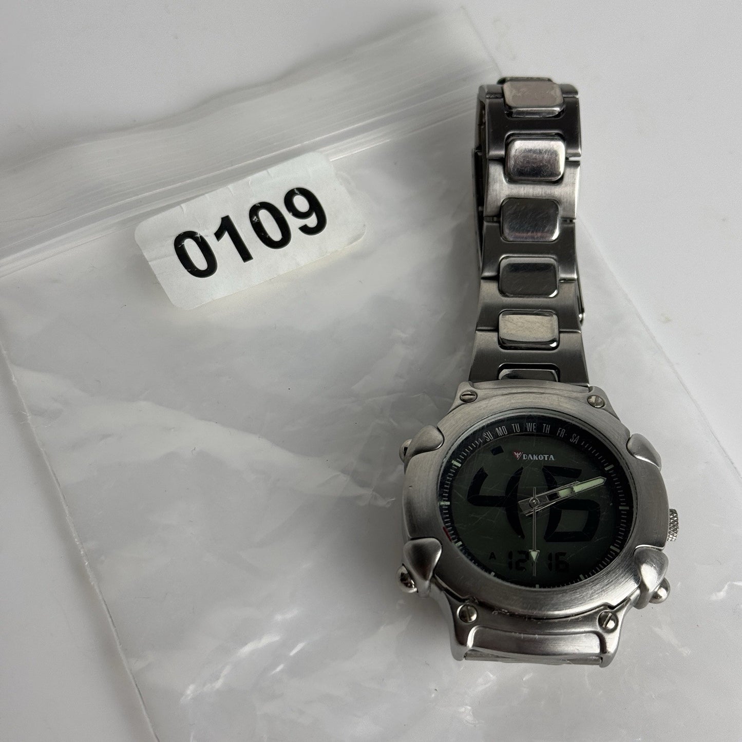 6836097