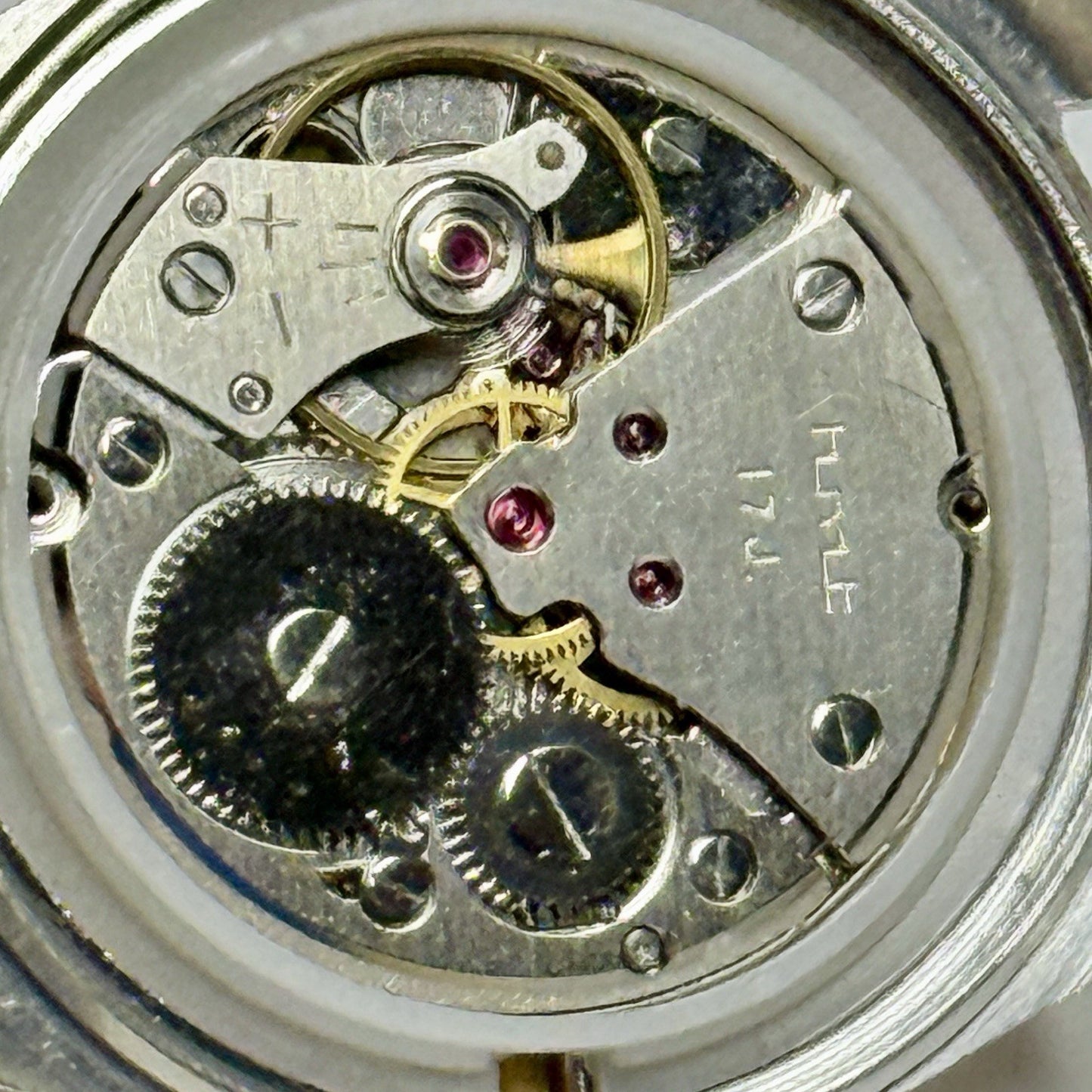 7994904