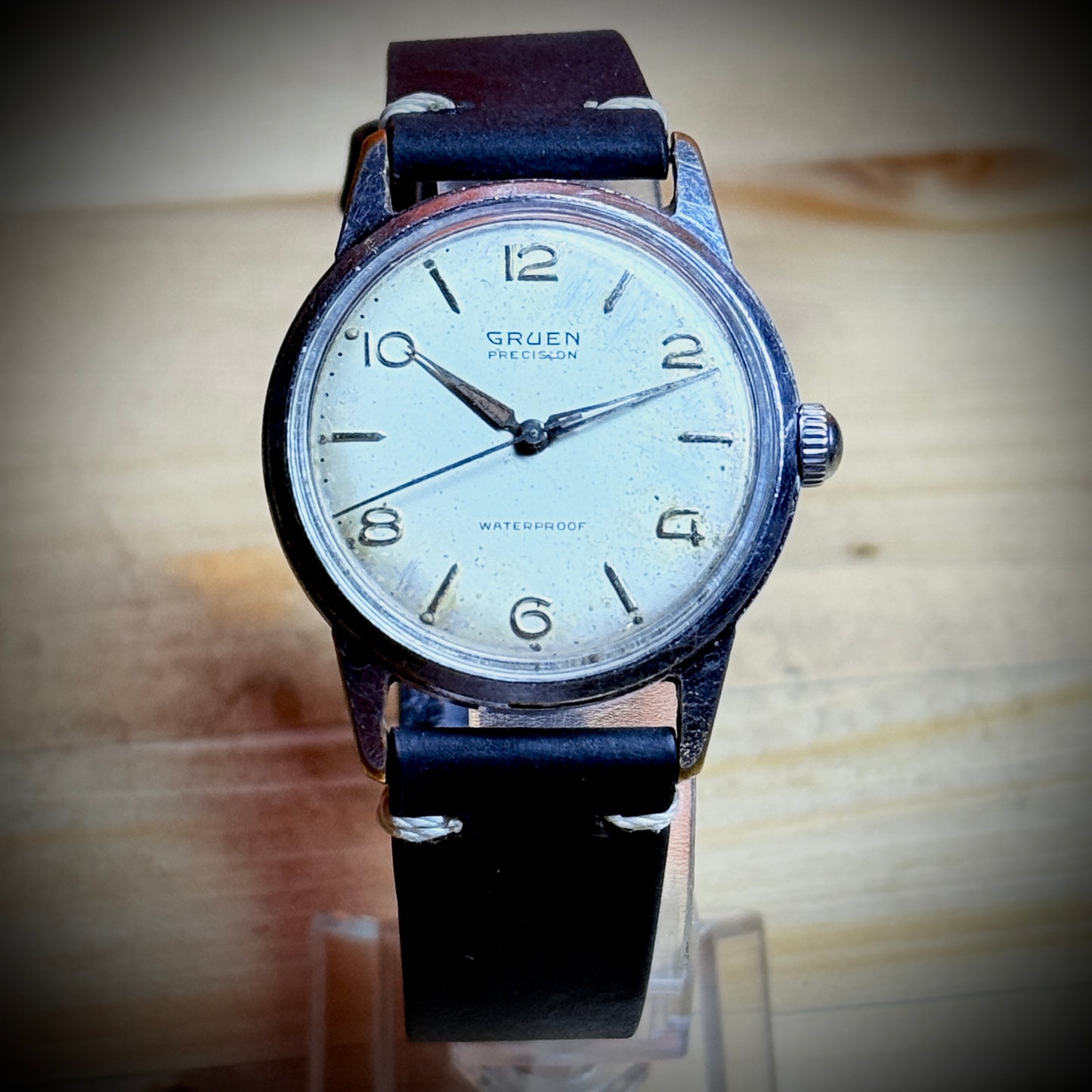 Gruen Mens Vintage Dress Watch Swiss Made 17 Jewel Mechanical Movement BLk Leath