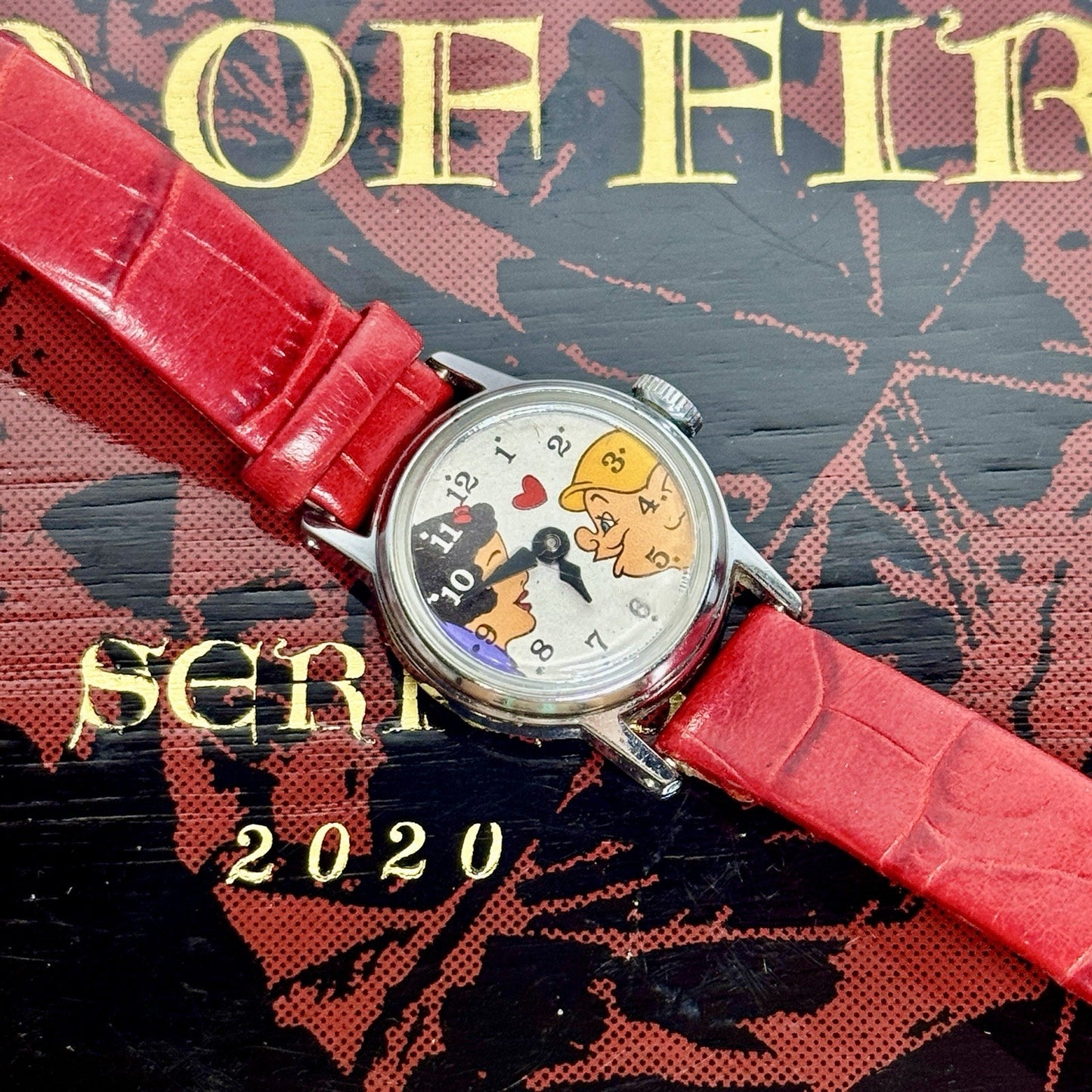 8972033