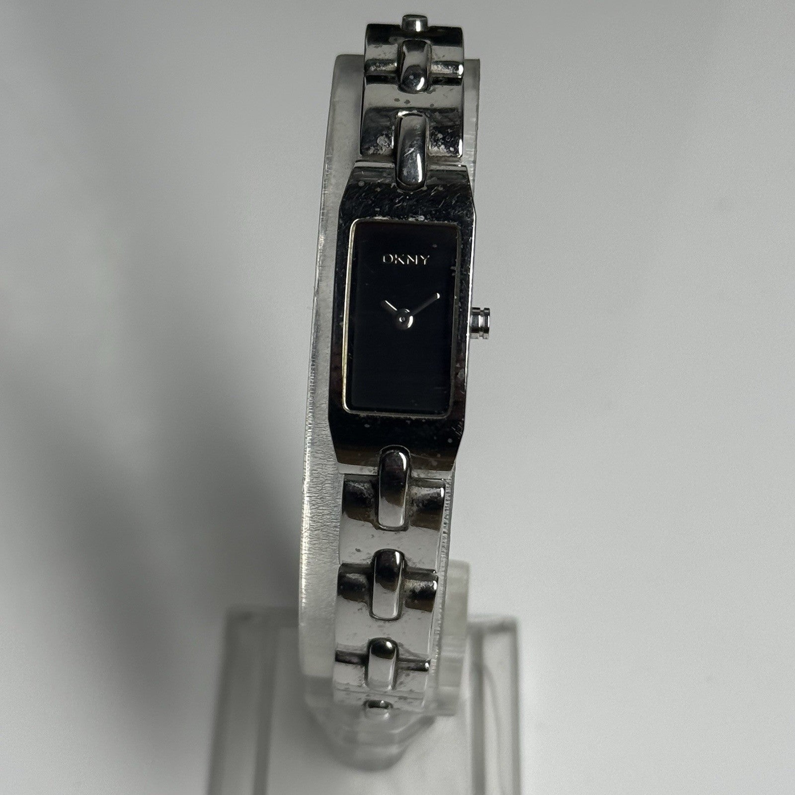 8767548