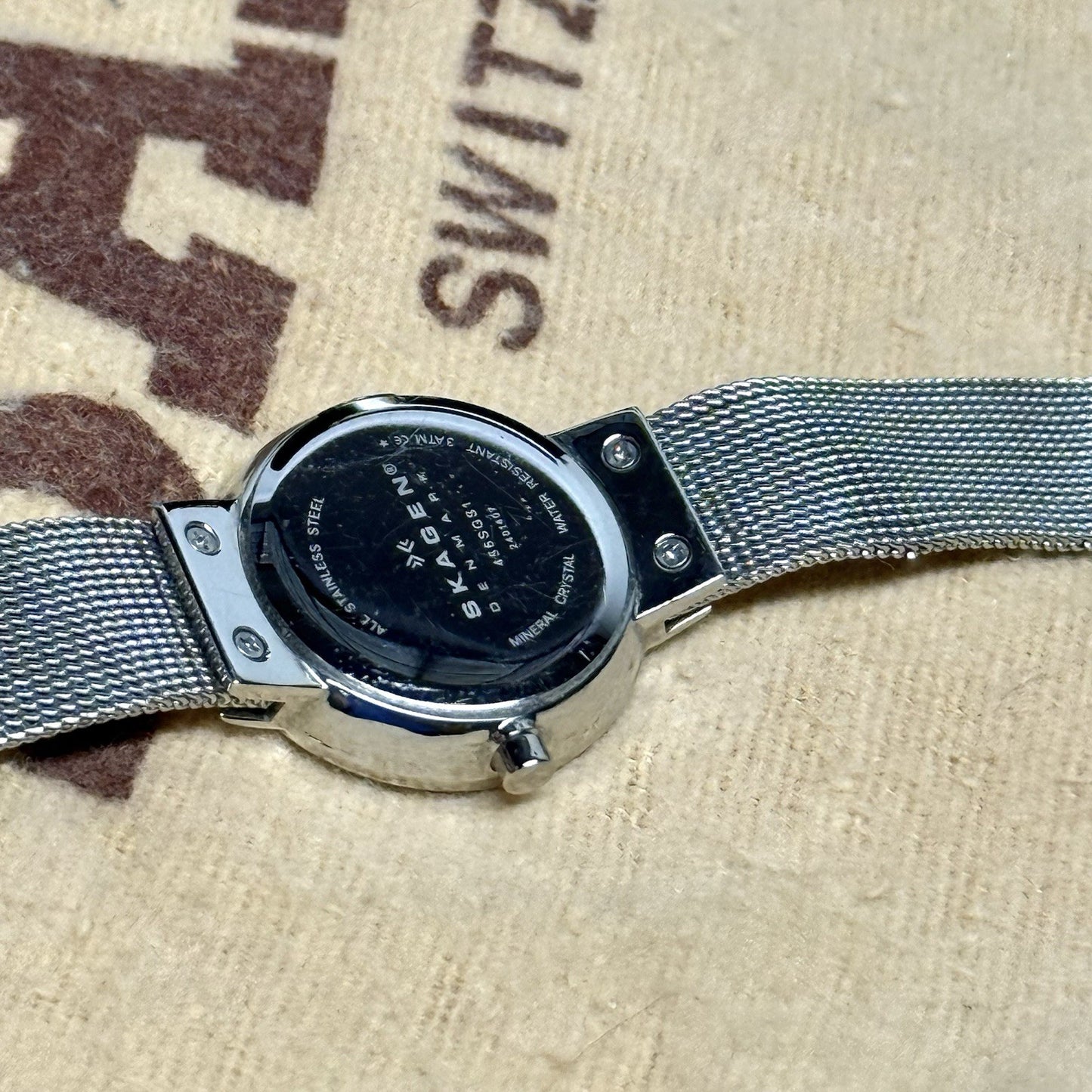 8727048