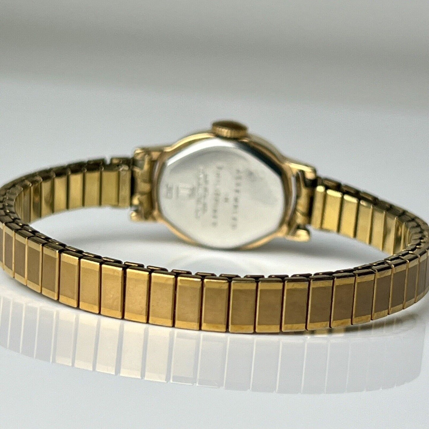 Vintage Timex Mechanical Watch Women's Gold Tone Flex Stretch Bracelet