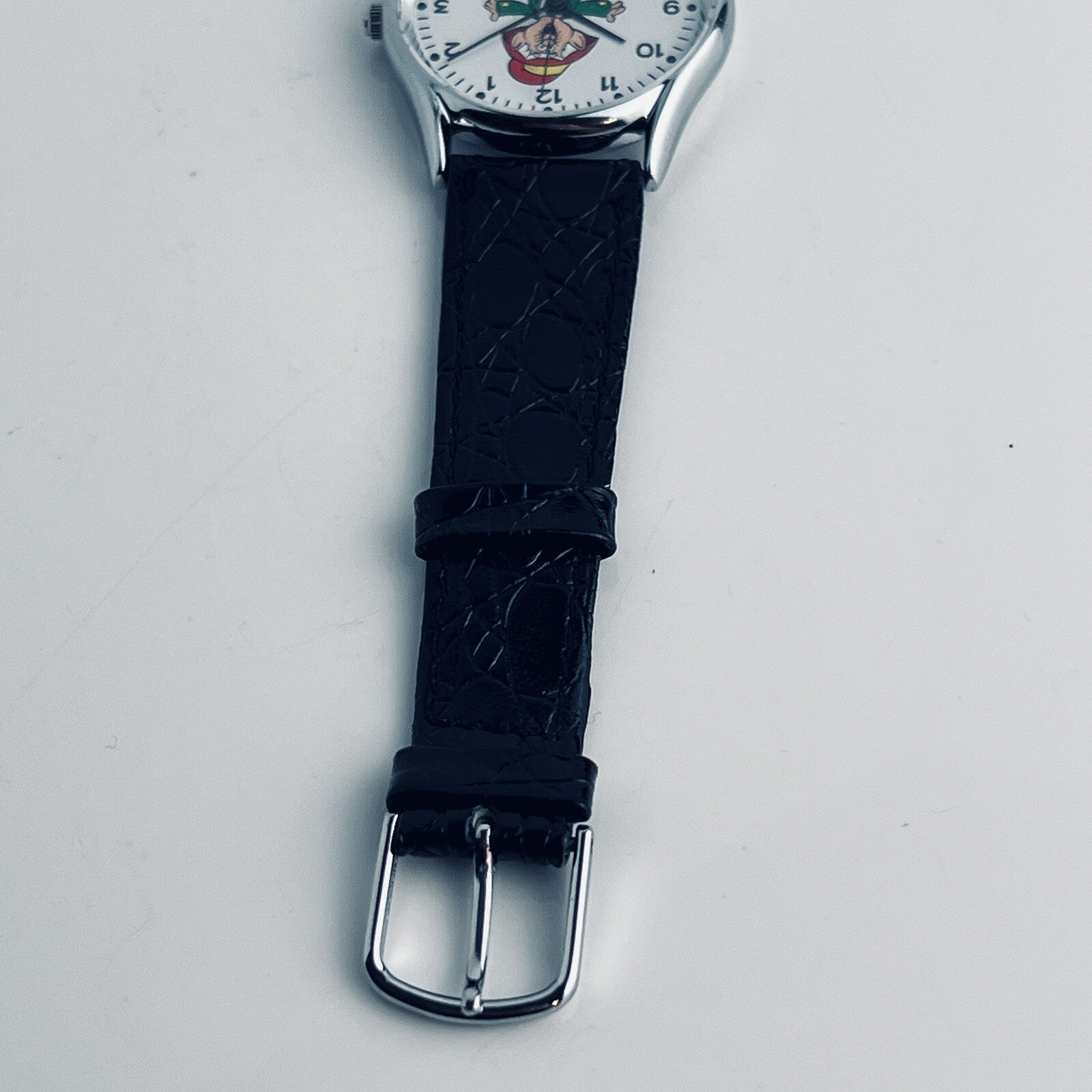 8932003
