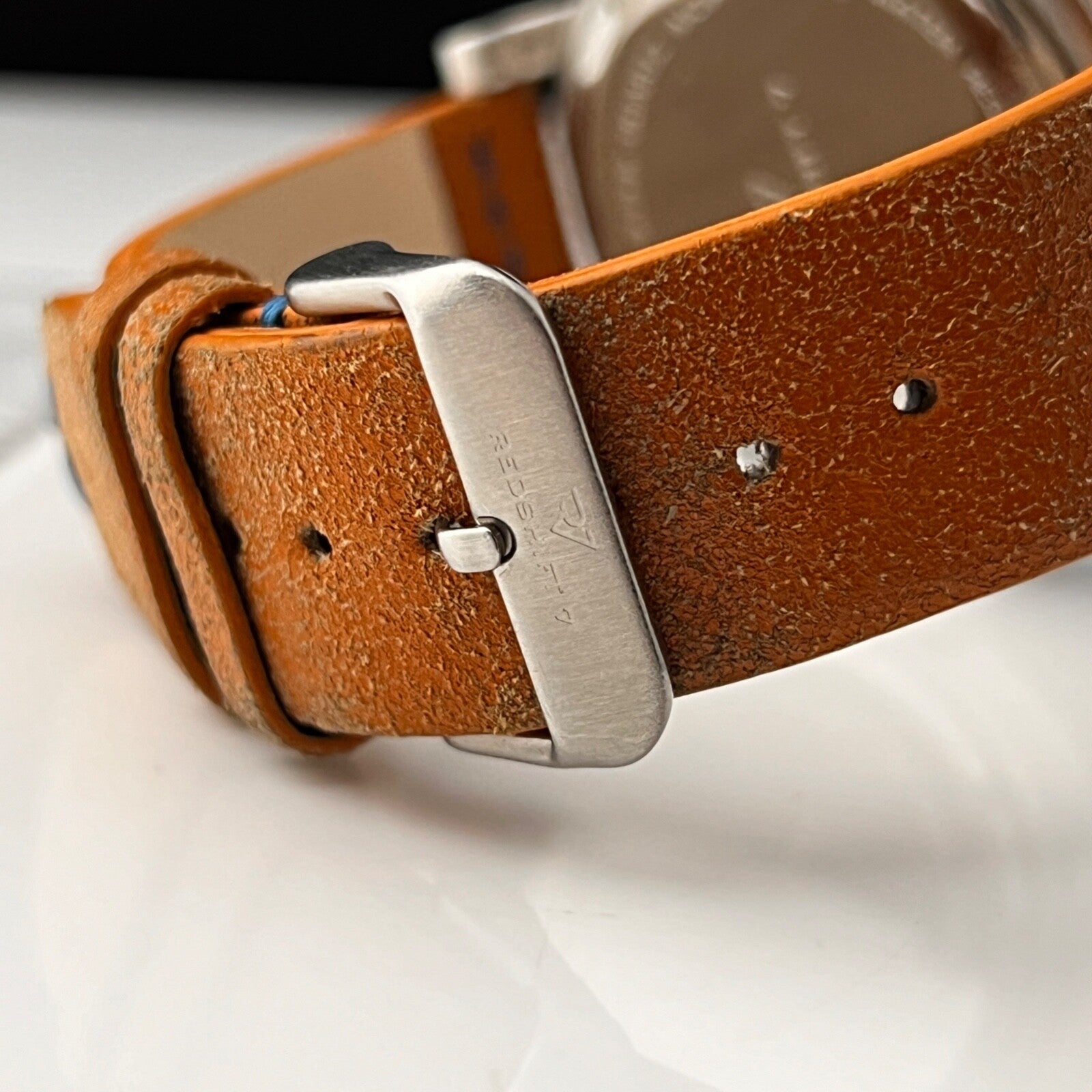 8931987