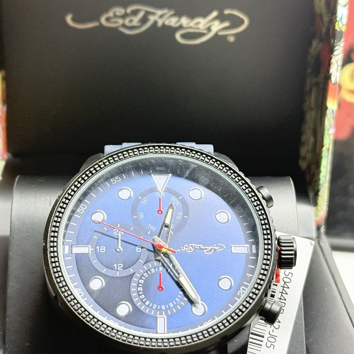 8960710