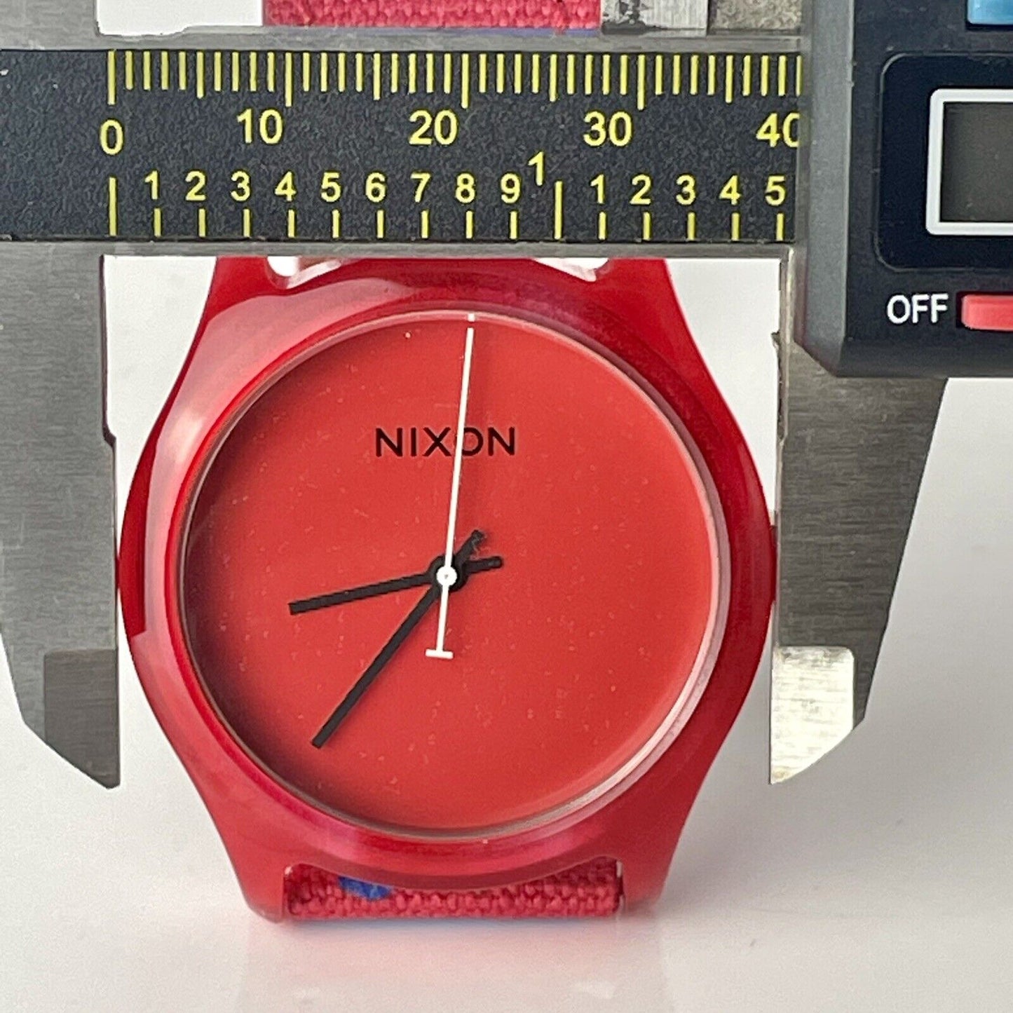Nixon Swiss Made Men's Watch Red 40mm Case Matching Dial And Canvas Straps