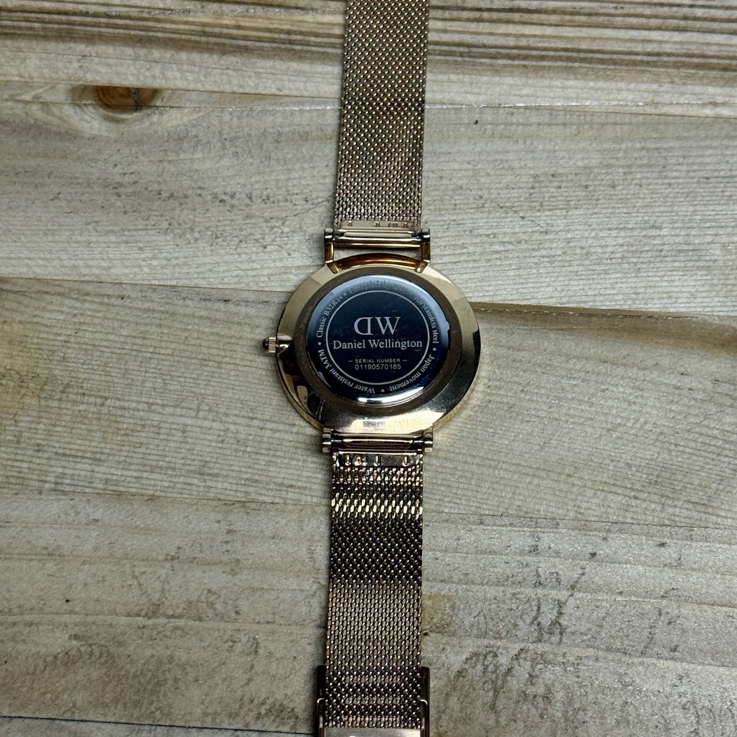 8932008