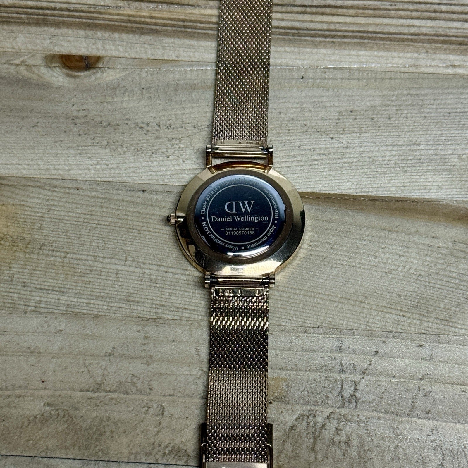 8932008