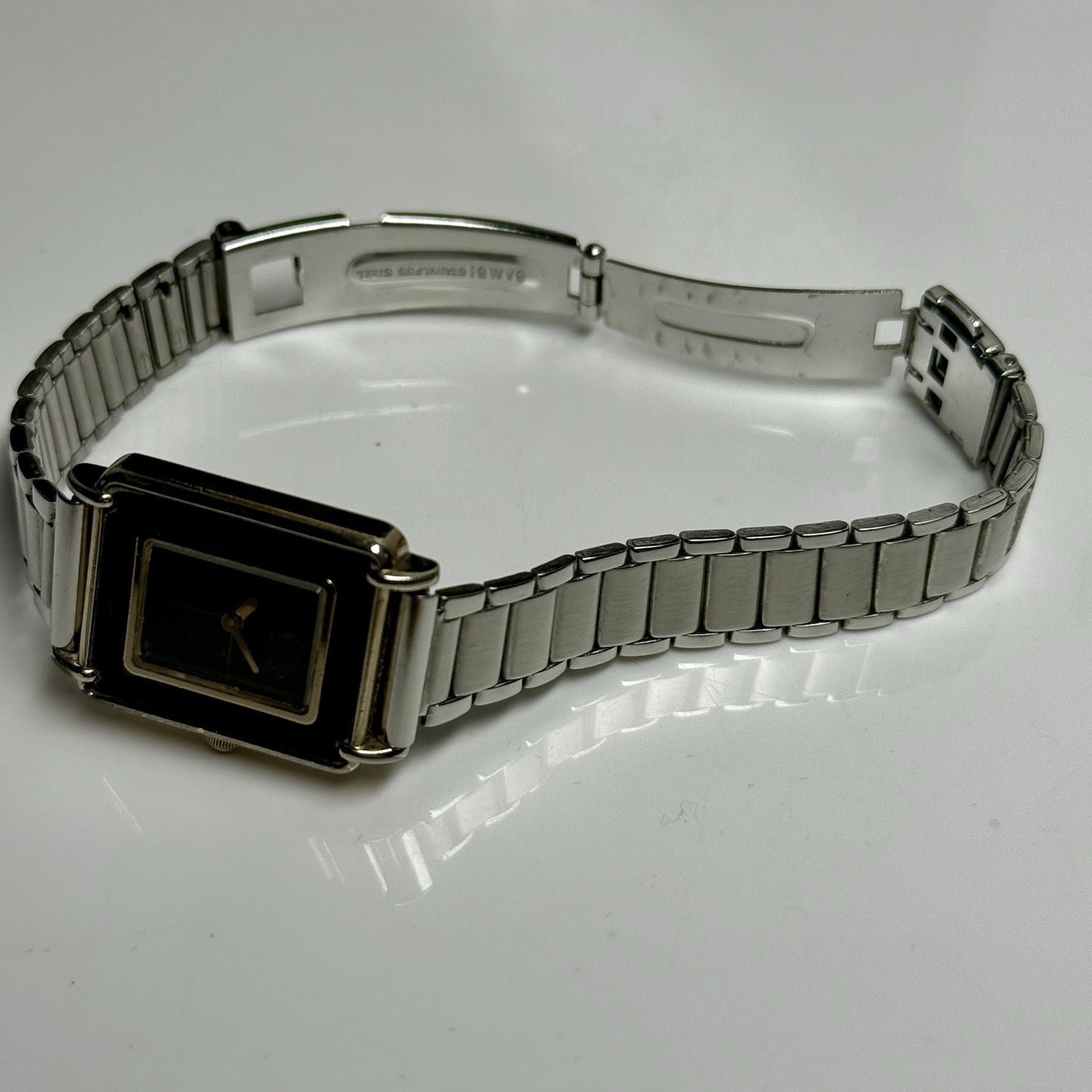 8727049