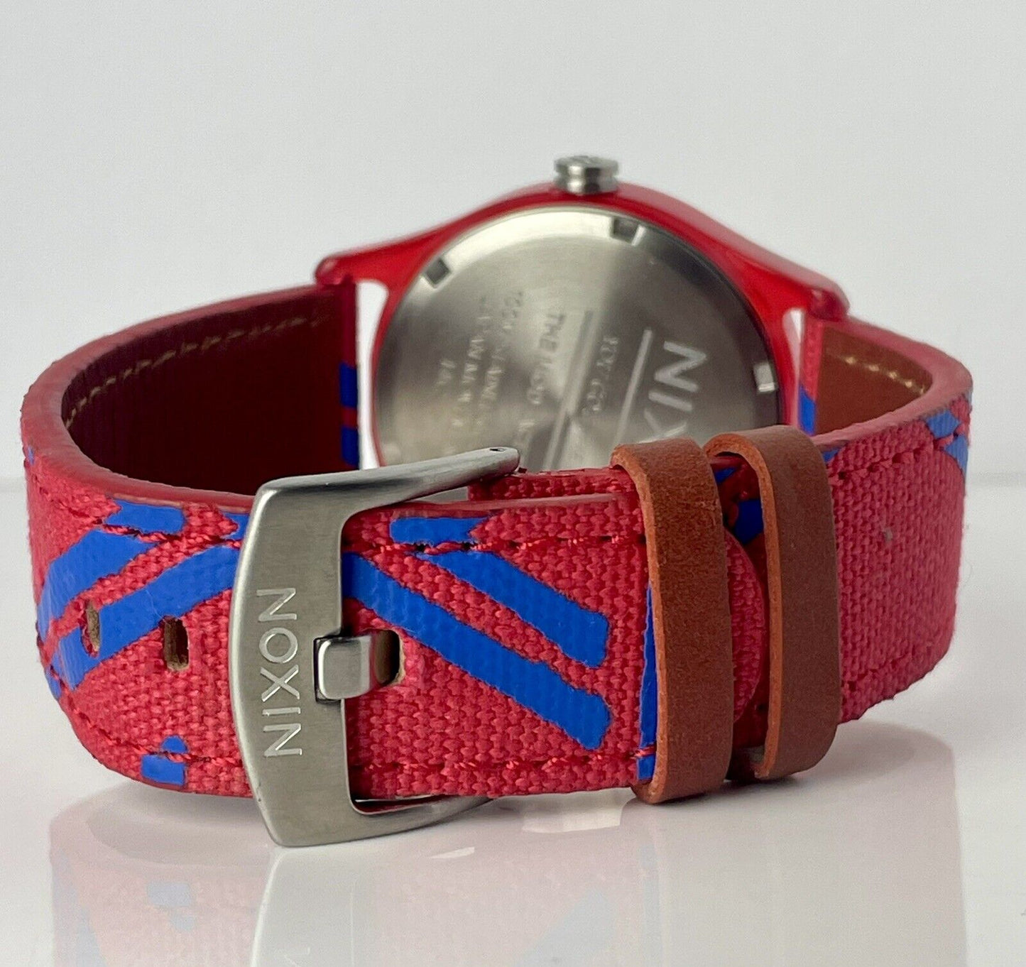 Nixon Swiss Made Men's Watch Red 40mm Case Matching Dial And Canvas Straps