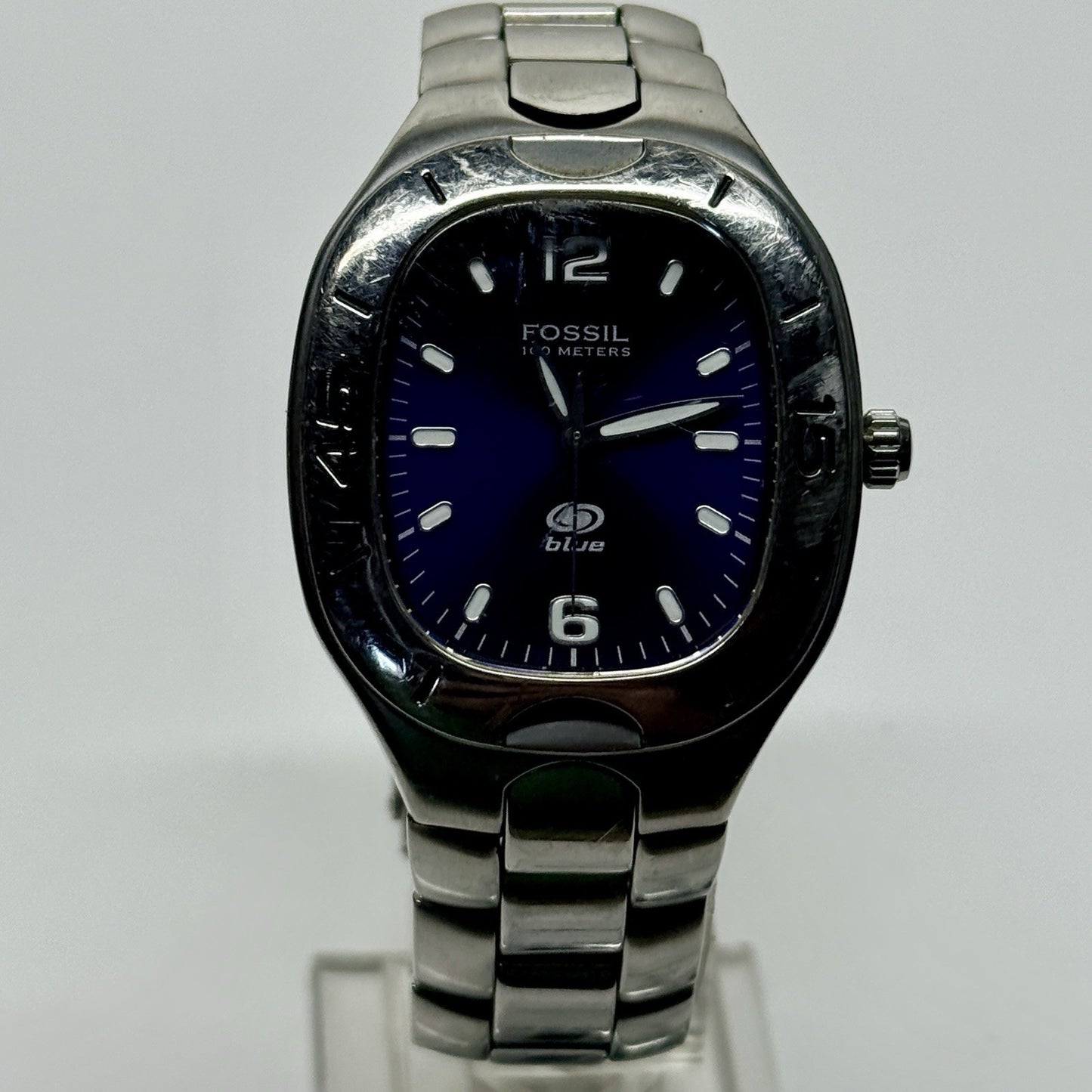 8932039