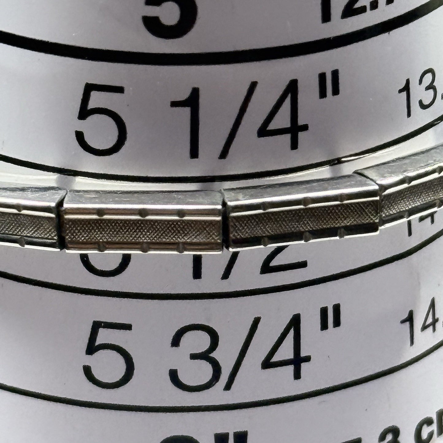 8731433