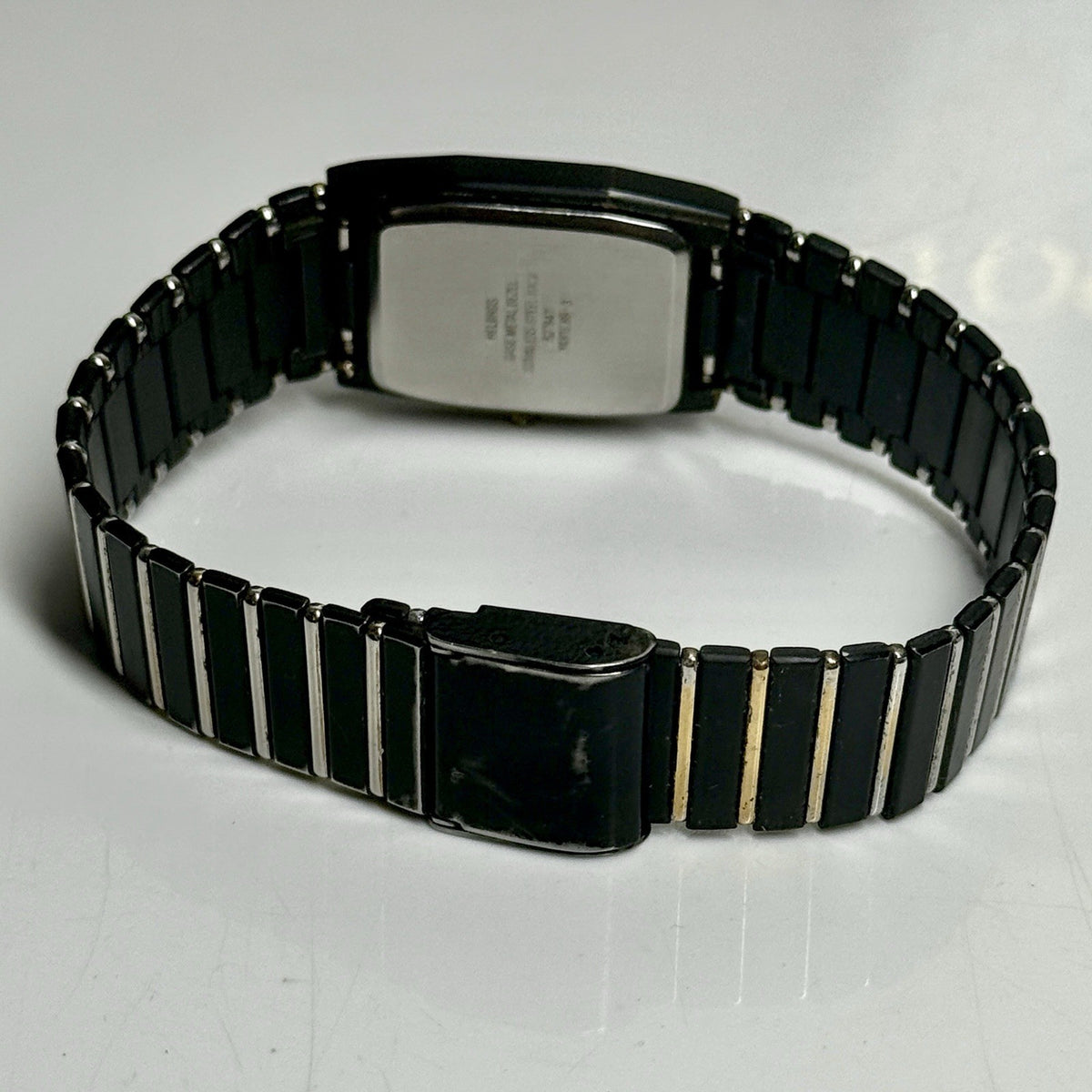 9023084