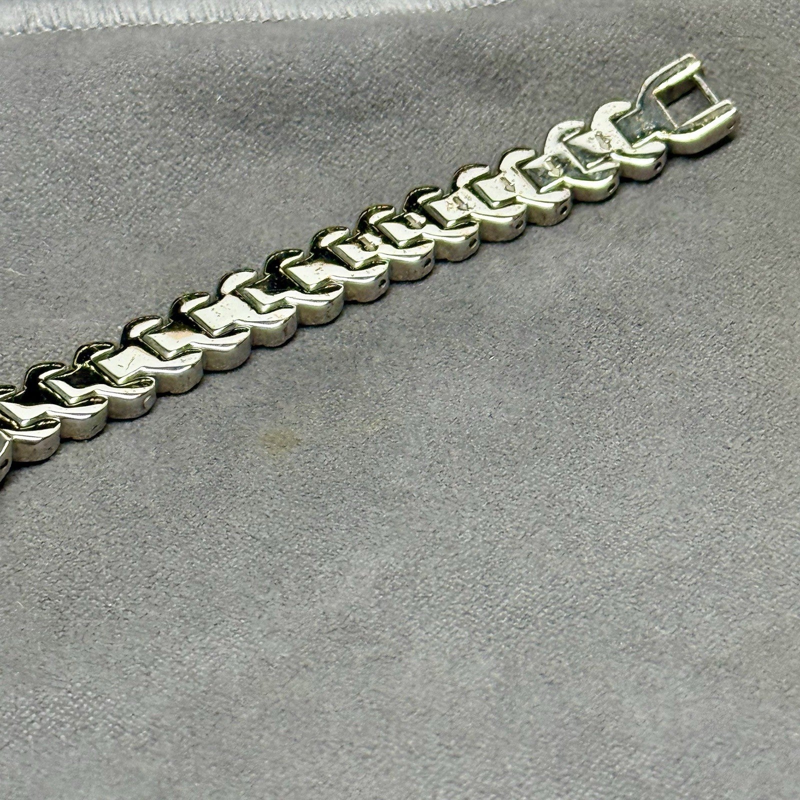 8769424