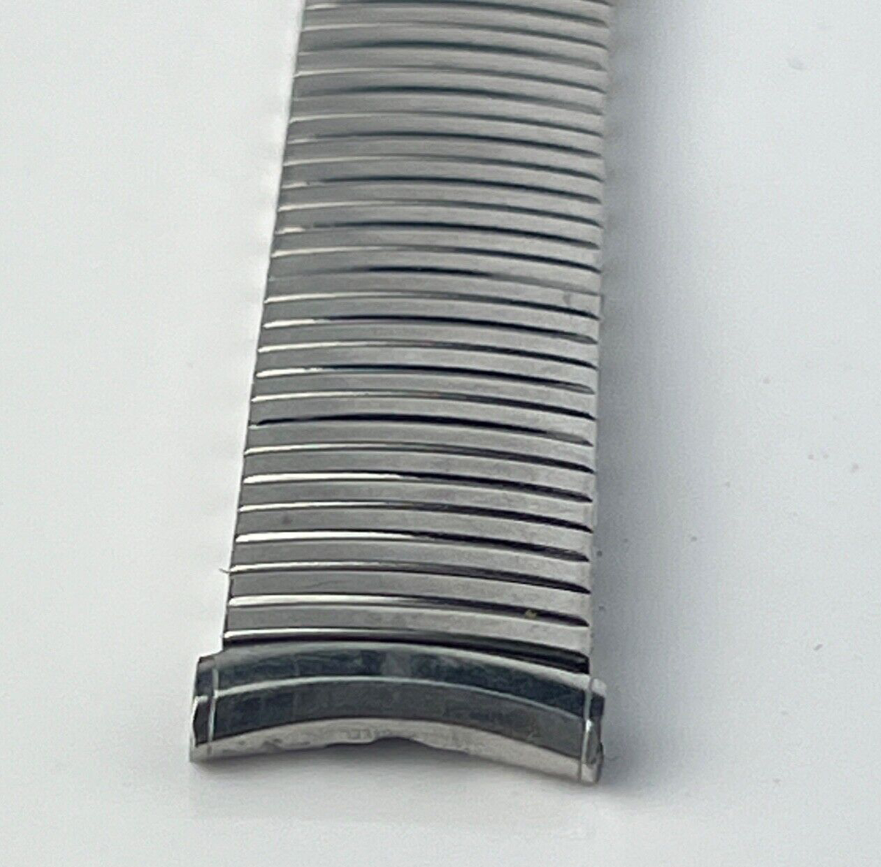3892657