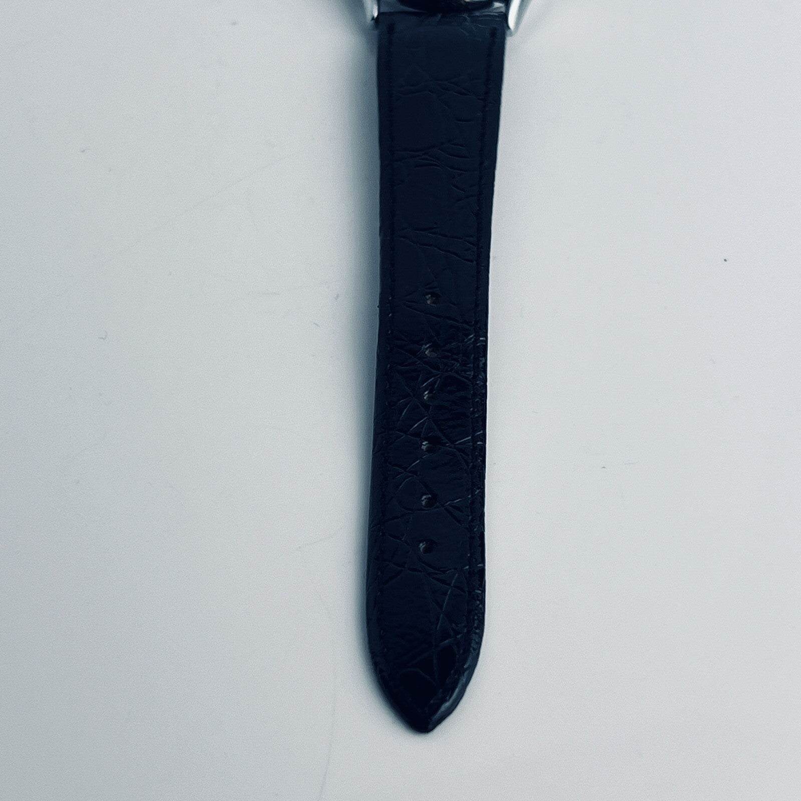 8932003