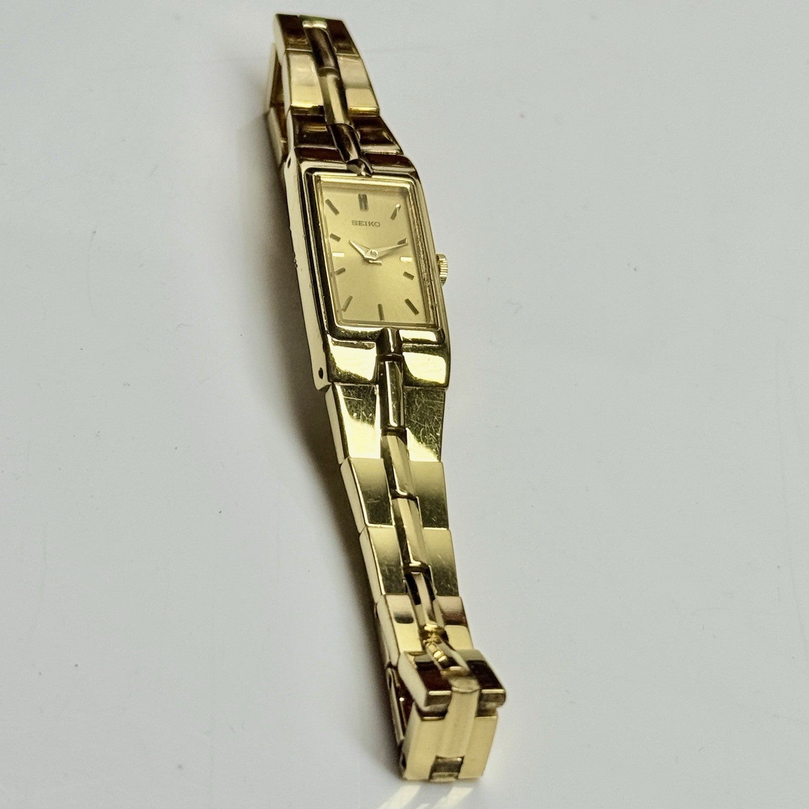 8984072