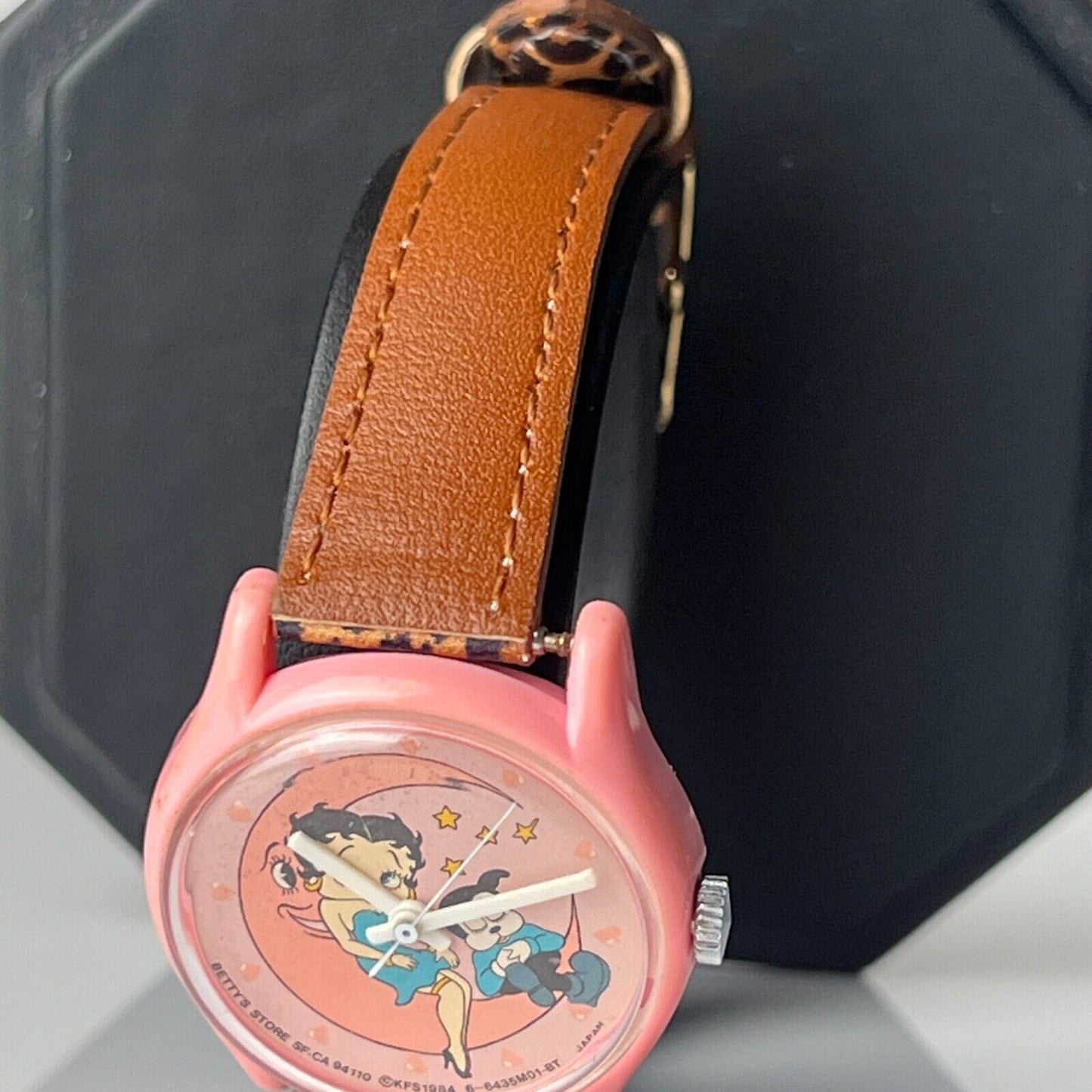 Vintage Betty Boop 1980s Women’s Watch Mechanical Movement Pink Case Cheetah Print Reversible Band