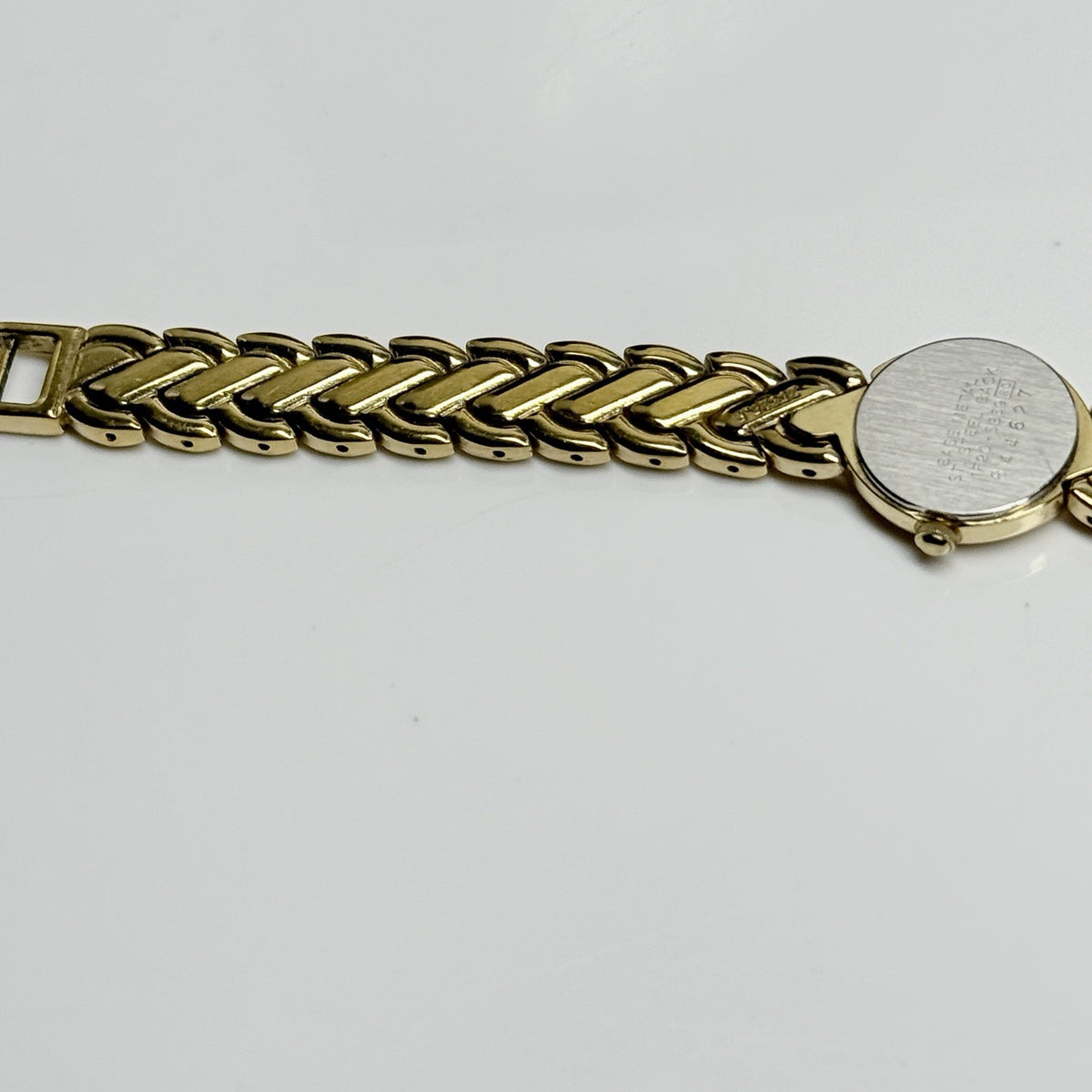 8991621