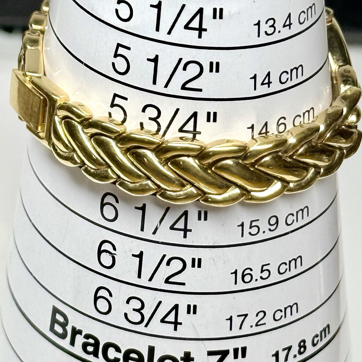 8991621