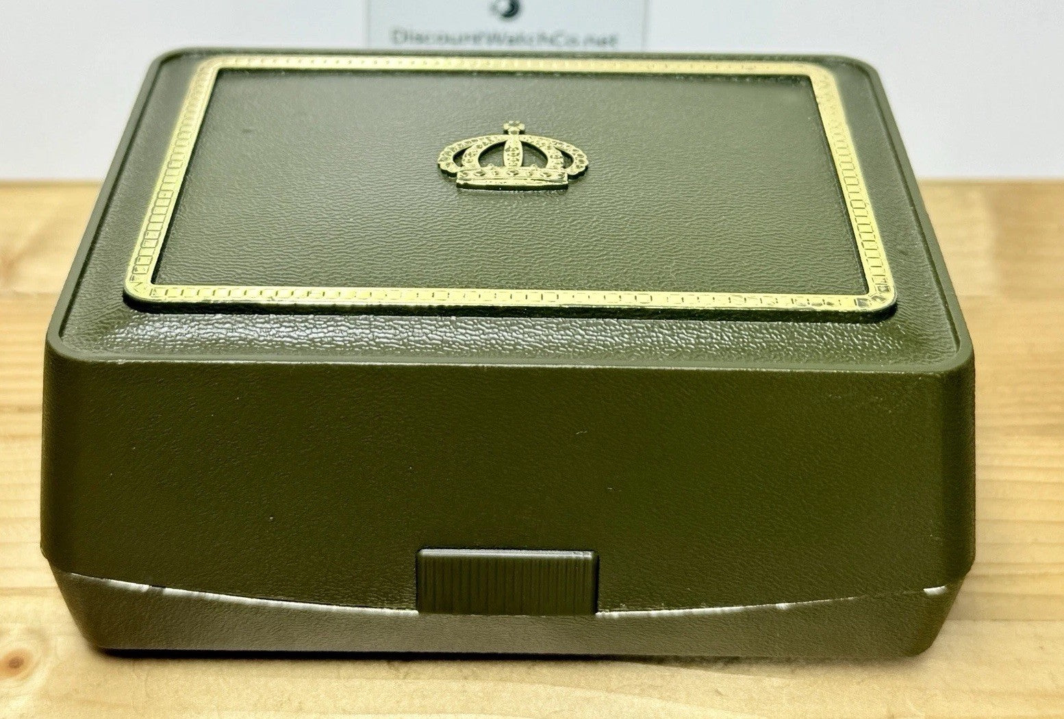 8972042