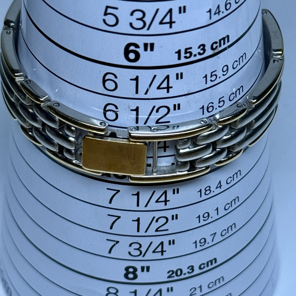 8901041