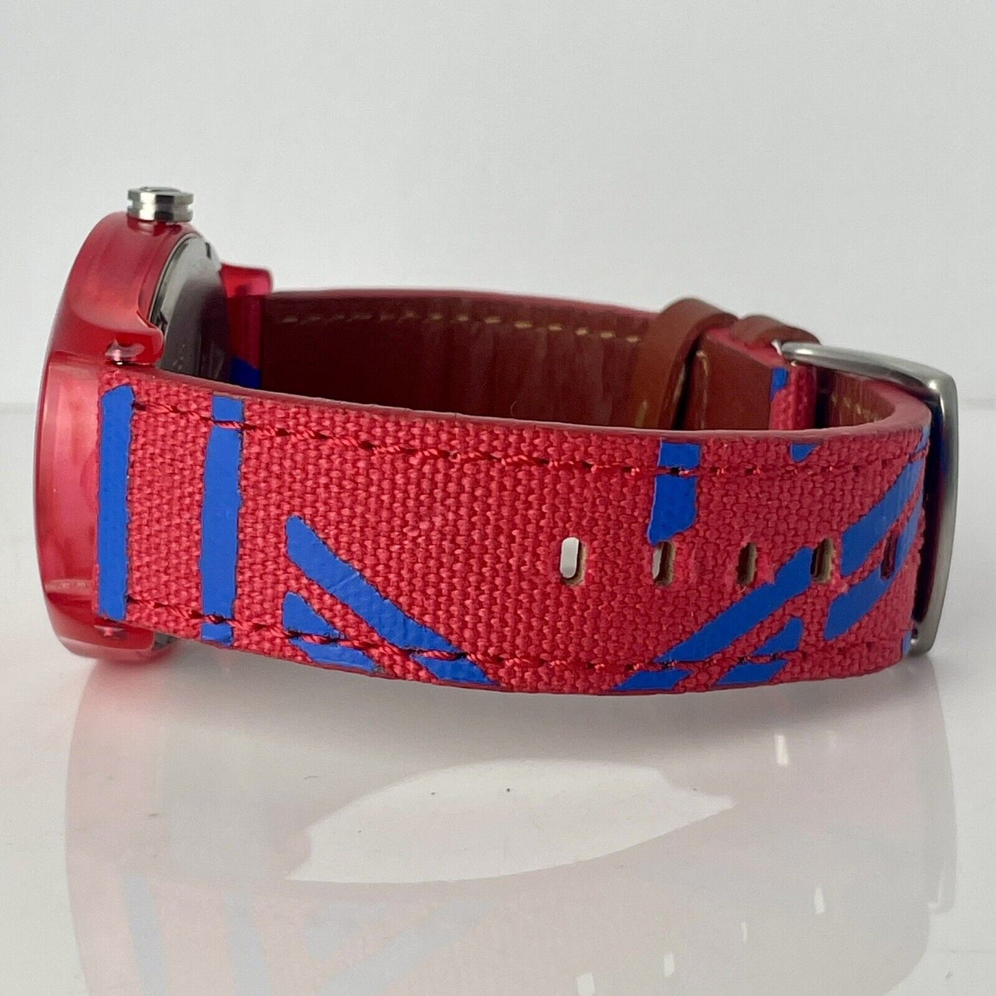 Nixon Swiss Made Men's Watch Red 40mm Case Matching Dial And Canvas Straps