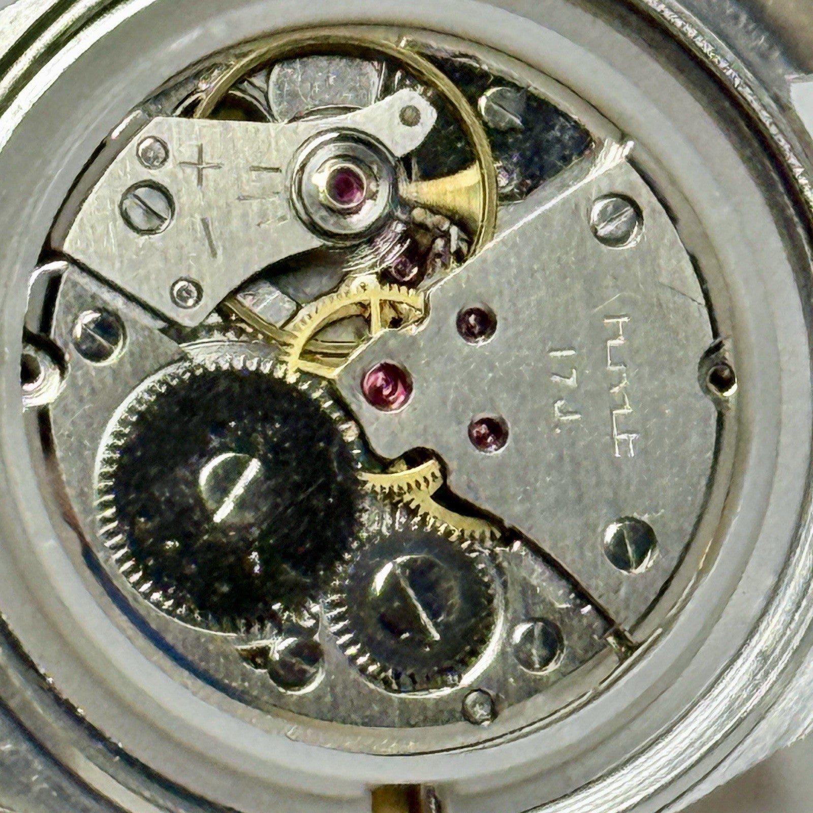 7994904