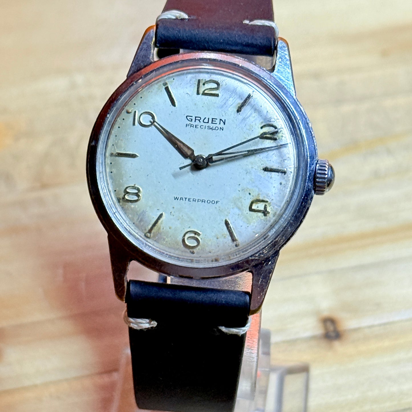 Gruen Mens Vintage Dress Watch Swiss Made 17 Jewel Mechanical Movement BLk Leath